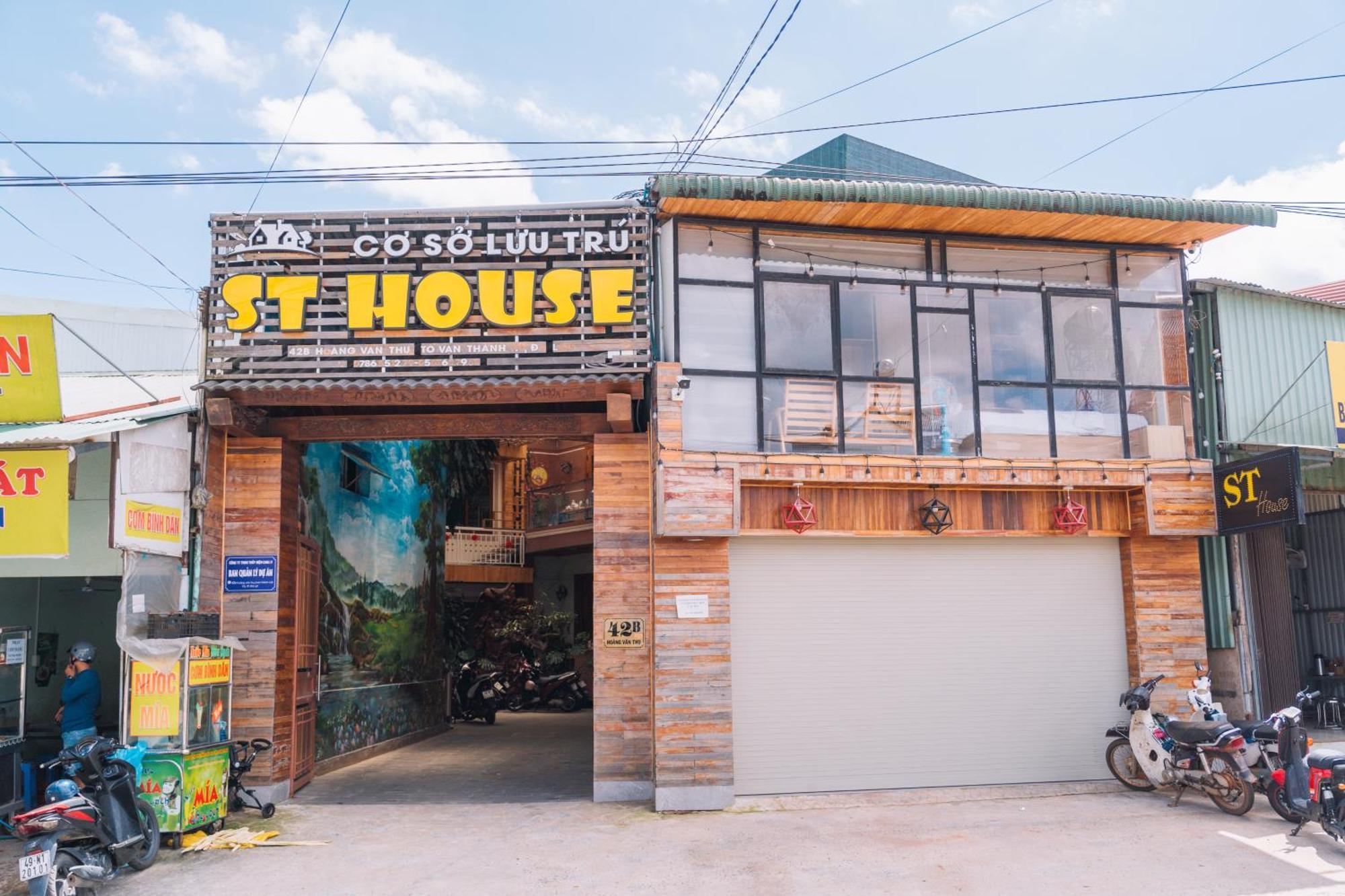 Hotel St House Dalat Exteriér fotografie