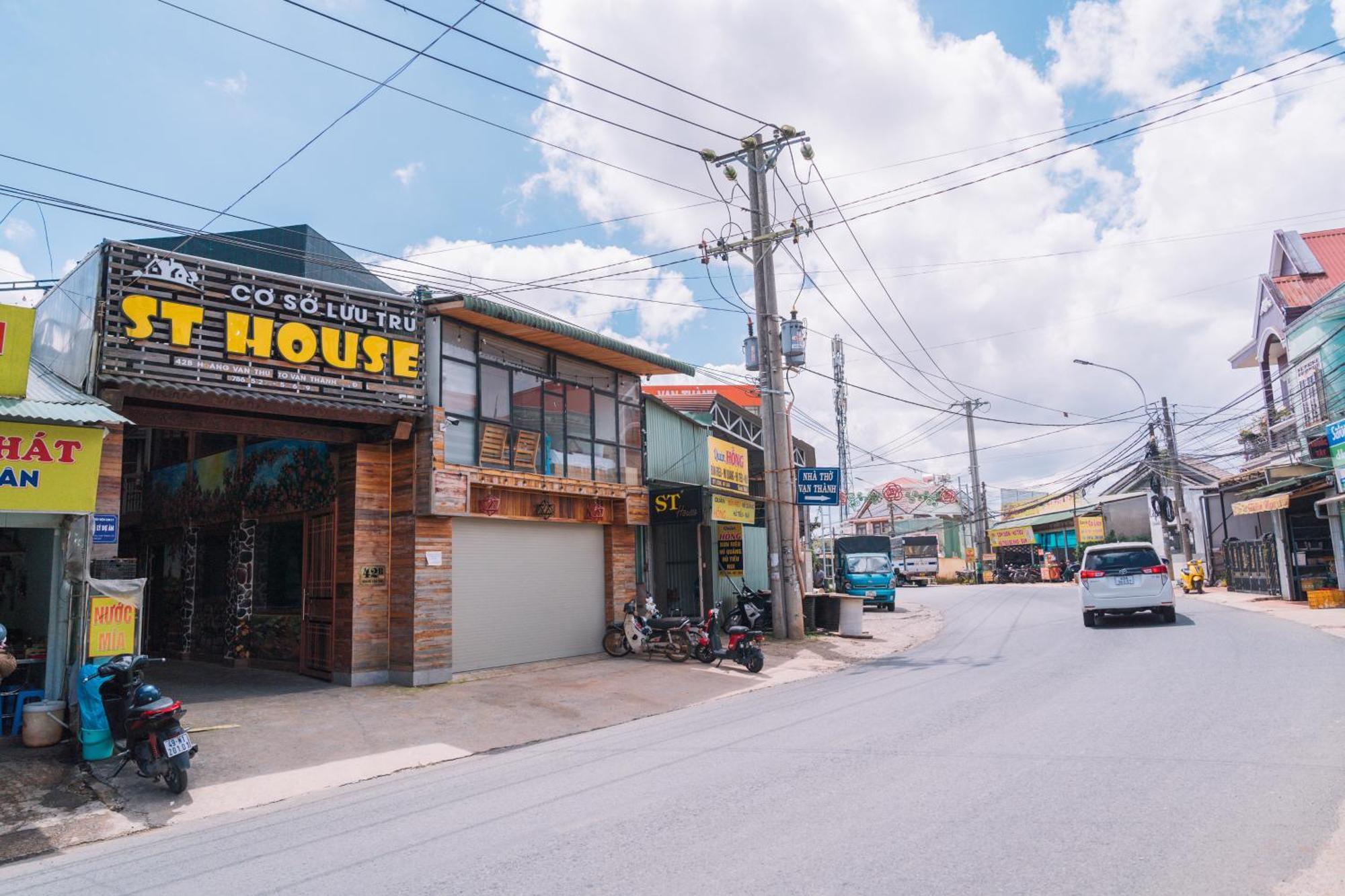 Hotel St House Dalat Exteriér fotografie